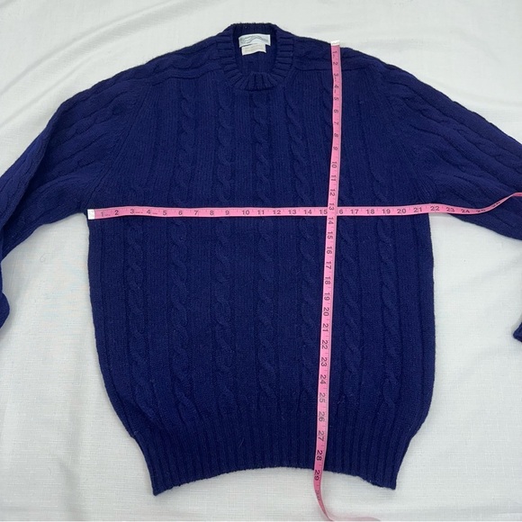 Wilmington Country Store Size Large Navy Blue 100% Scottish Wool Sweater - Picture 10 of 16